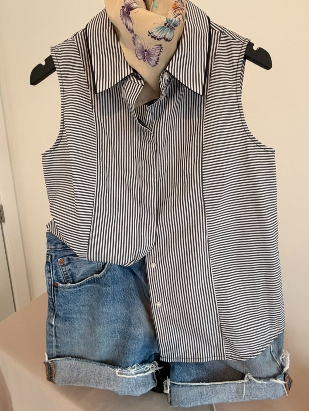 Calvin Klein Black White Striped Sleeveless Button Down Top L - Picture 4 of 4